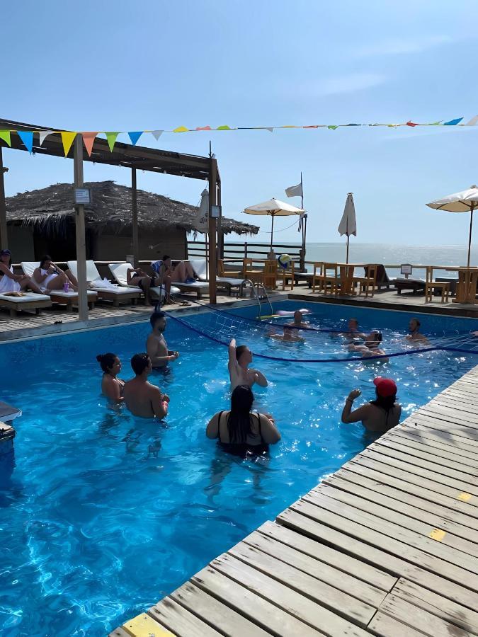 The Point Mancora Beach Екстериор снимка