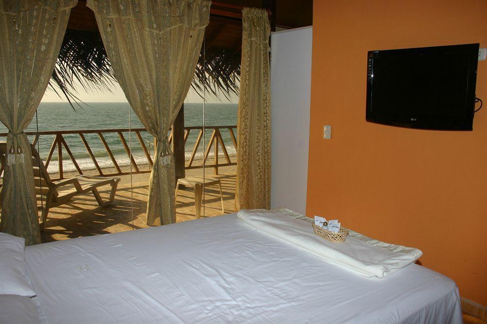 The Point Mancora Beach Екстериор снимка
