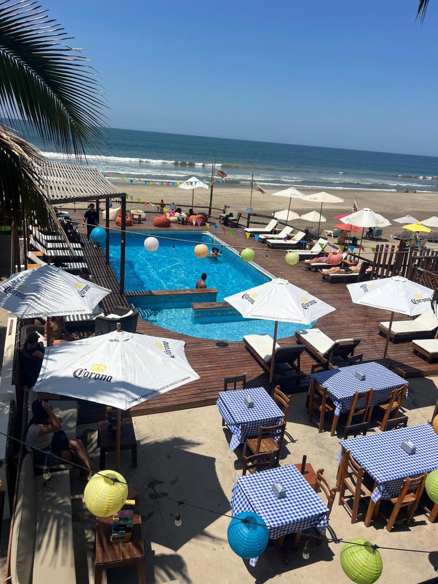 The Point Mancora Beach Екстериор снимка